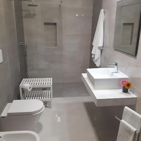 Family Friendly House 아파트